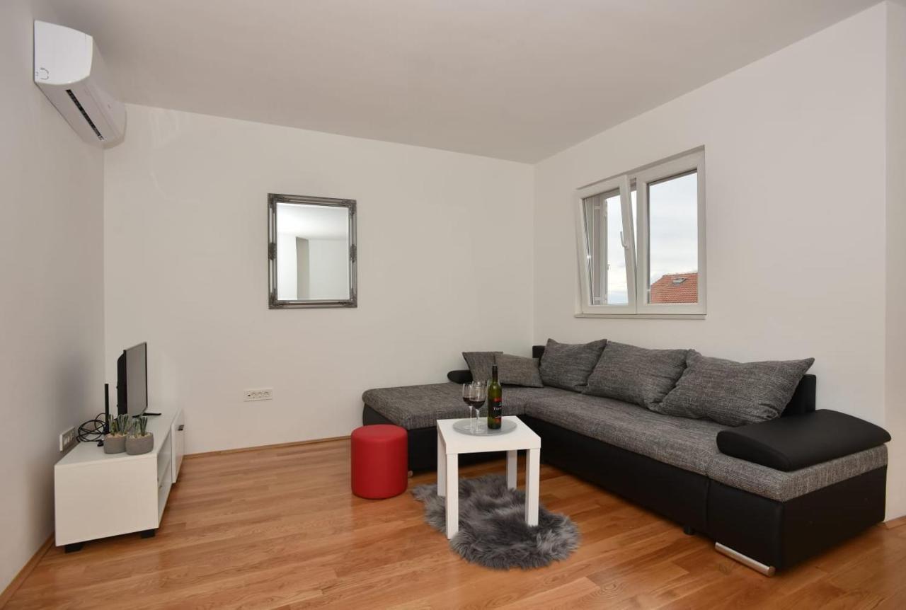 Apartment Anna A2+2 Μακάρσκα Εξωτερικό φωτογραφία