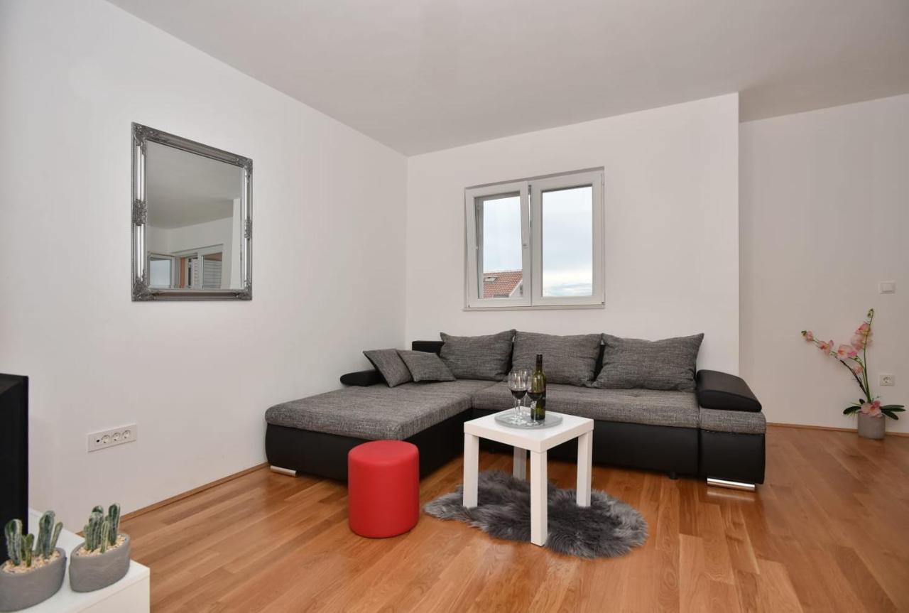 Apartment Anna A2+2 Μακάρσκα Εξωτερικό φωτογραφία