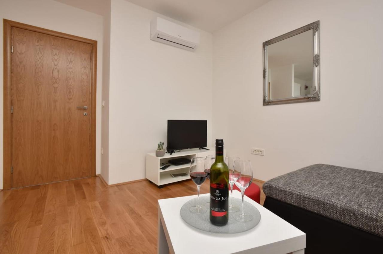Apartment Anna A2+2 Μακάρσκα Εξωτερικό φωτογραφία